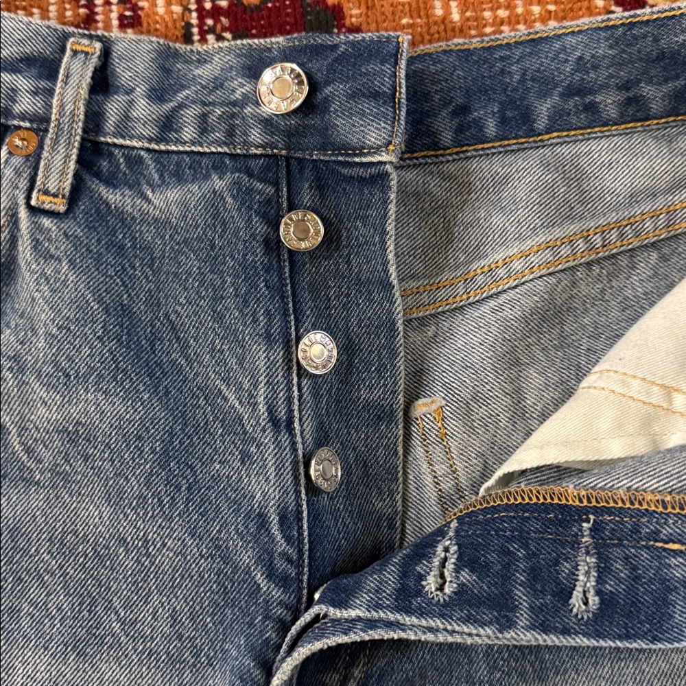 Agolde Dee Short New Without Tags 28
Dee Vintage High Rise Shorts - Picture 4 of 8